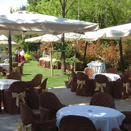 Hotel Ca' Delle Rose Castelfranco Véneto Exterior foto