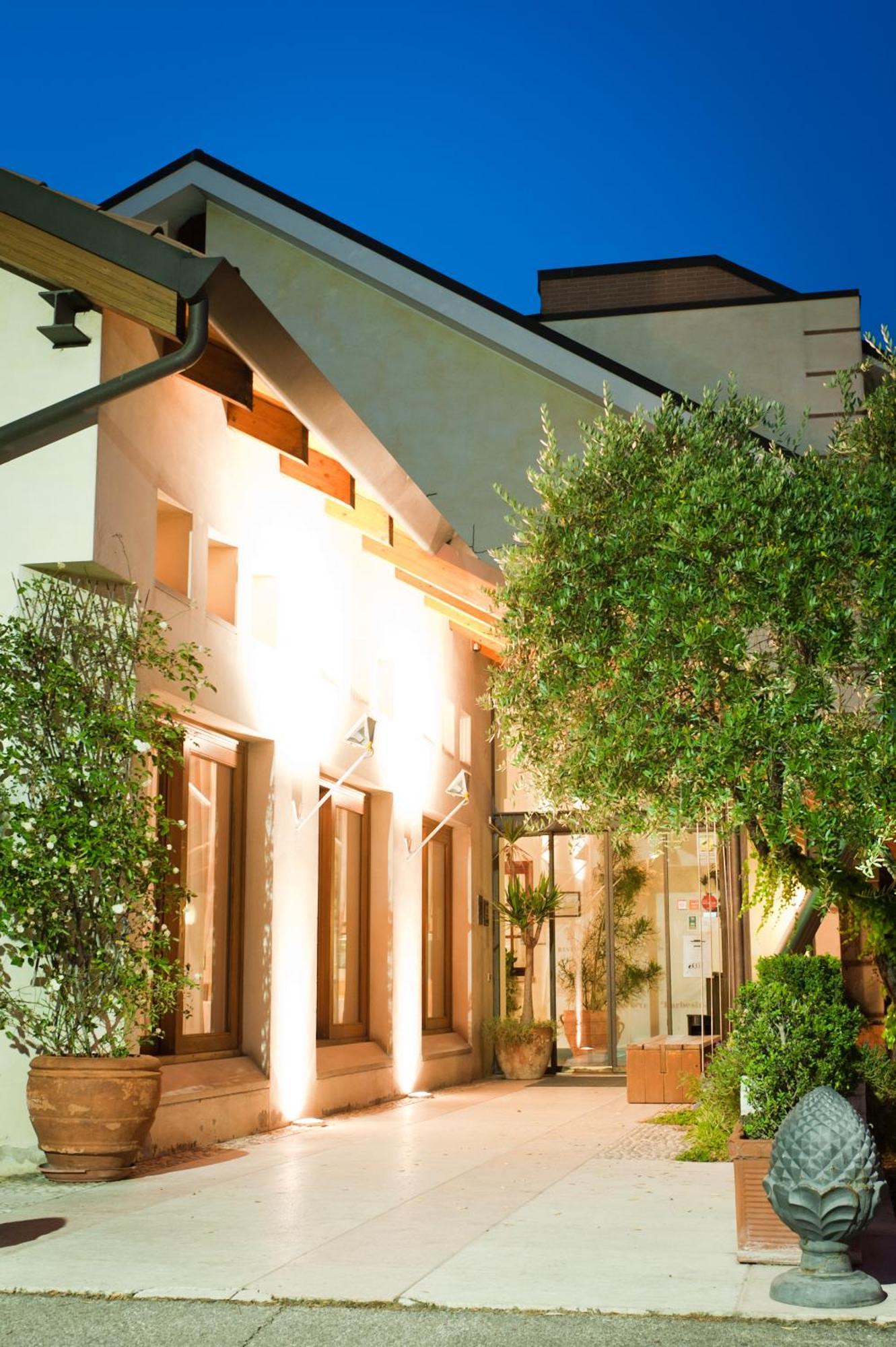 Hotel Ca' Delle Rose Castelfranco Véneto Exterior foto