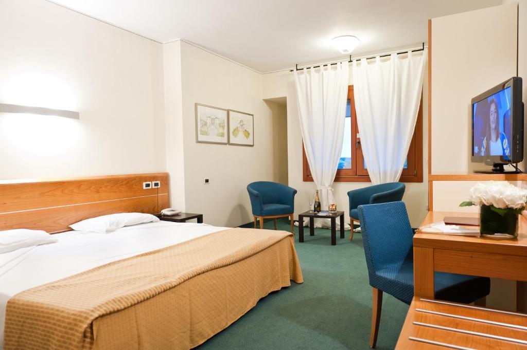 Hotel Ca' Delle Rose Castelfranco Véneto Habitación foto