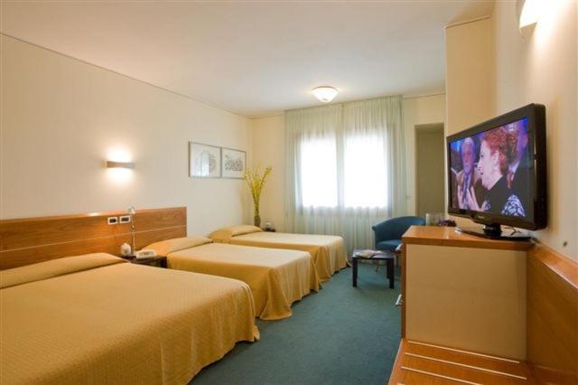 Hotel Ca' Delle Rose Castelfranco Véneto Habitación foto