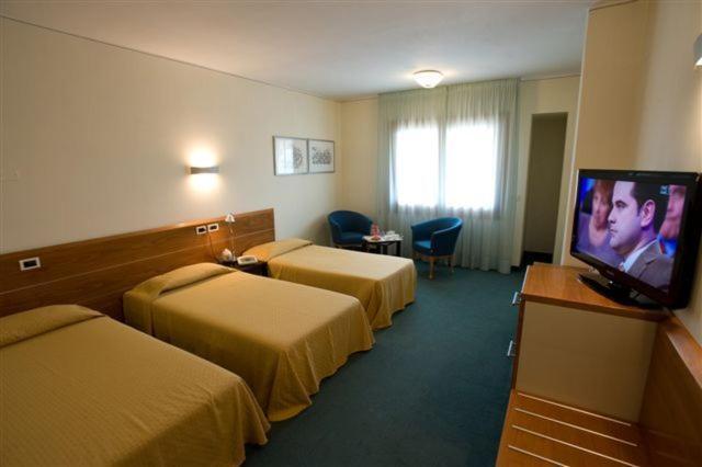 Hotel Ca' Delle Rose Castelfranco Véneto Habitación foto